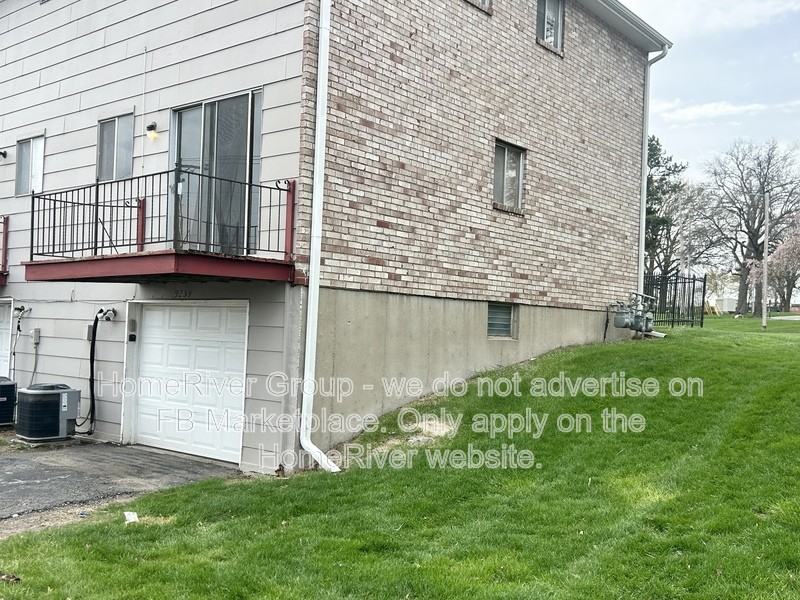 9259 Nieman Rd - Photo 3 of 8