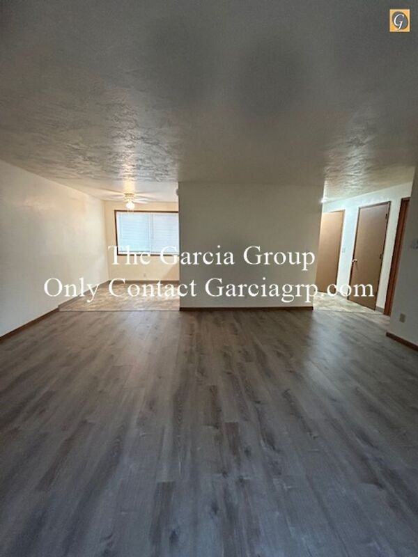 581 Holmes Ln #13 - Photo 4 of 35