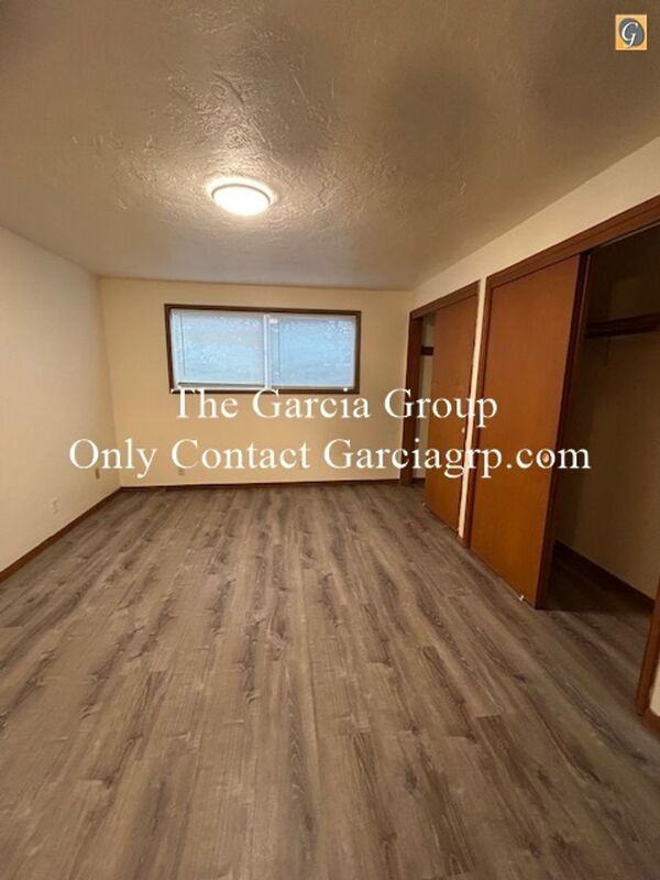 581 Holmes Ln #13 - Photo 5 of 35