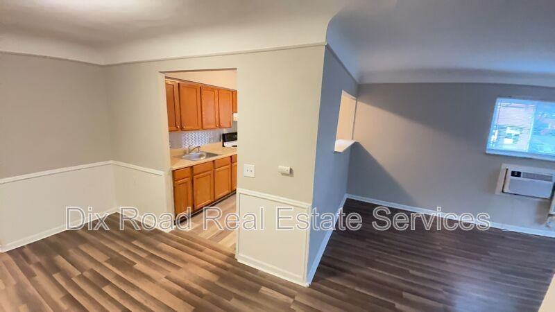 1616 Pelham Pl - Photo 6 of 30