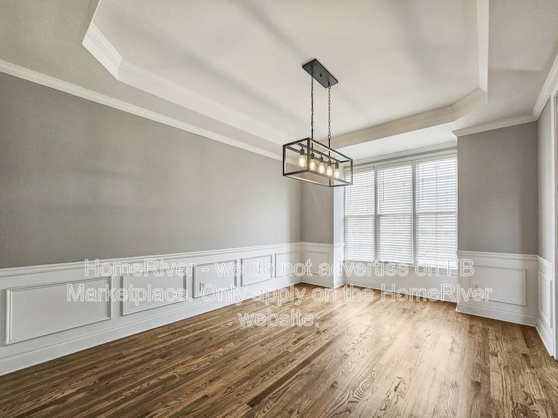 931 Fernbank Ln - Photo 3 of 22