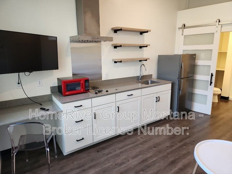 320 Clay St #309 - Photo 5 of 8