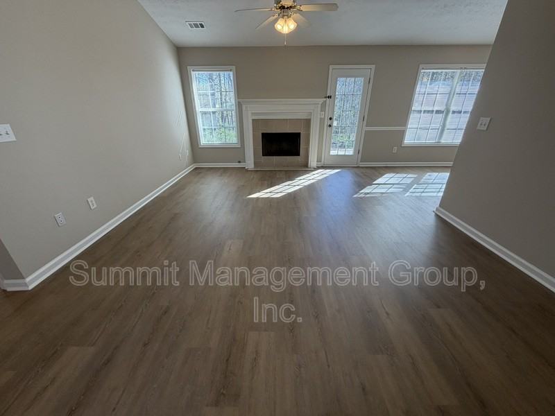 25 Stephens Way - Photo 3 of 35