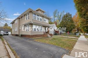 featured image of 2037 Alvin St