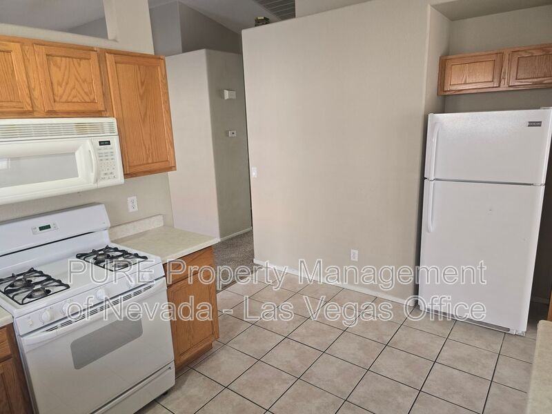 7857 March Brown Ave - Photo 7 of 30