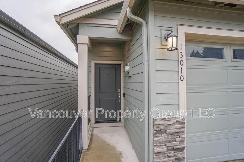 13010 Ne 24th Cir - Photo 2 of 29