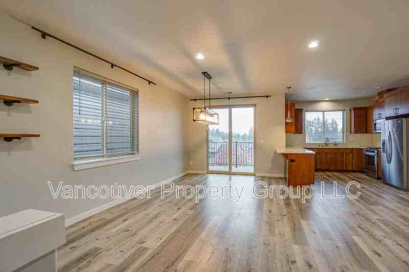 13010 Ne 24th Cir - Photo 5 of 29