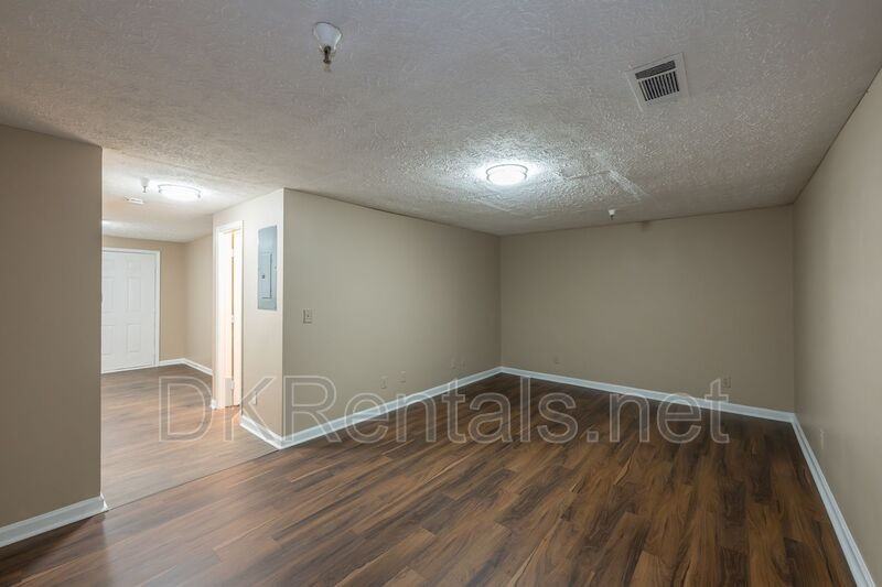 360 Lee Trl - Photo 5 of 10