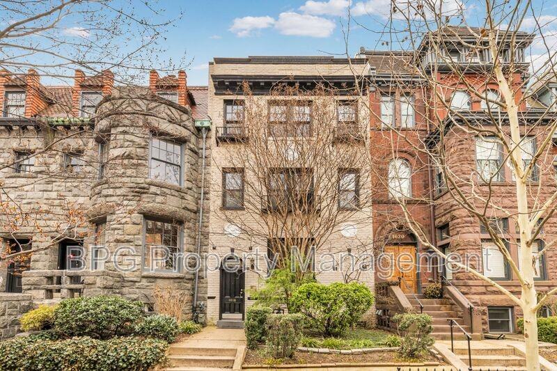 1618 S St Nw #4 - Photo 3 of 38