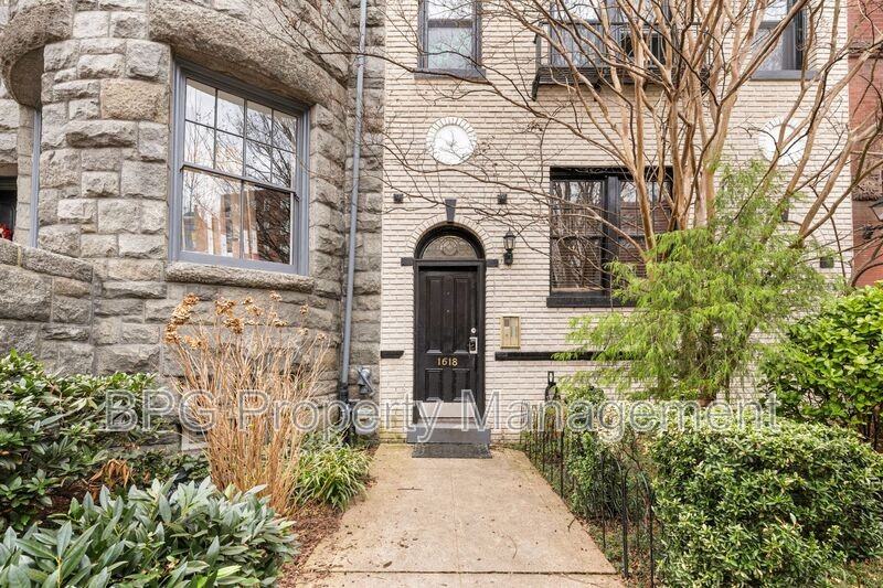 1618 S St Nw #4 - Photo 4 of 38
