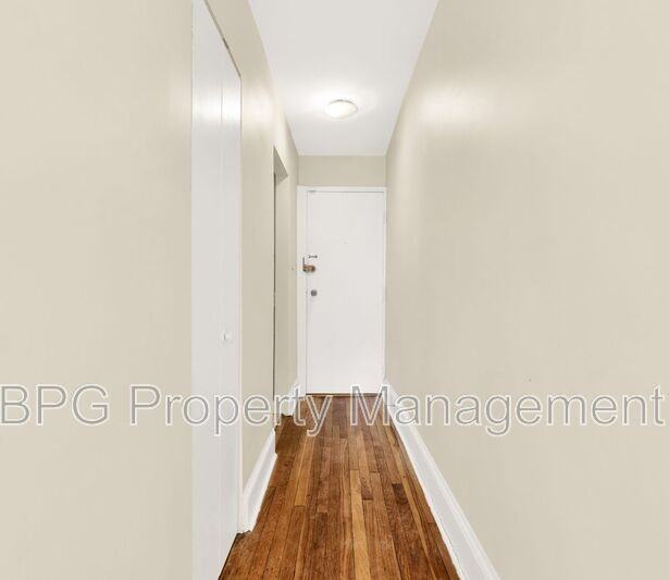 1618 S St Nw #4 - Photo 6 of 38