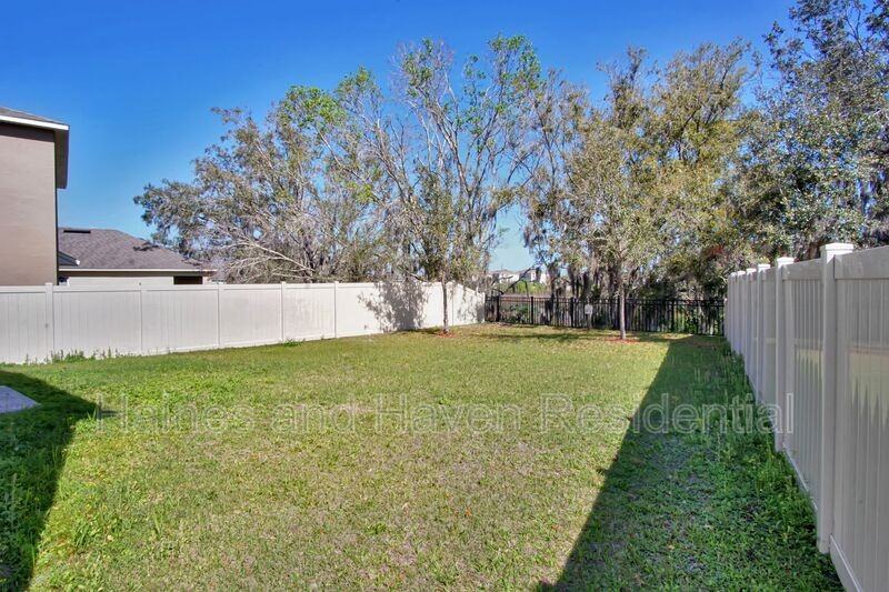 736 Brooklet Dr - Photo 5 of 38