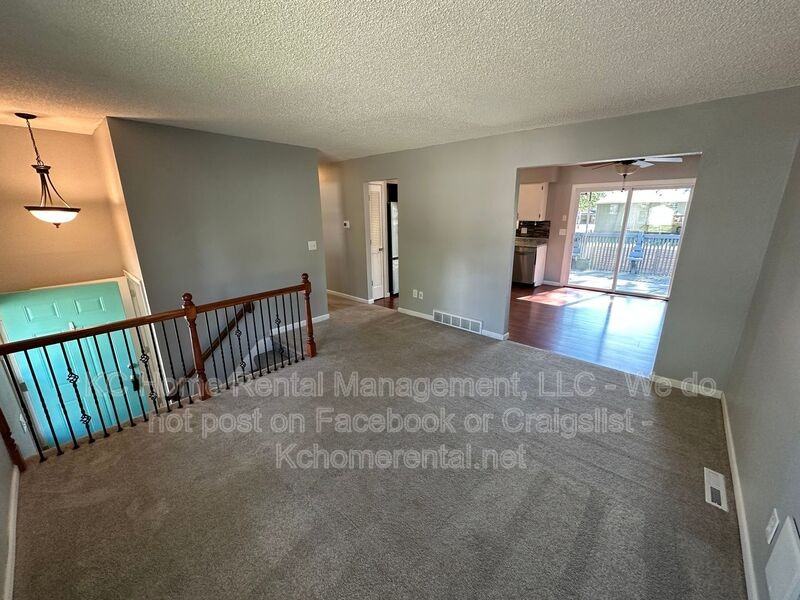 1201 Nw Golfview Dr - Photo 4 of 31