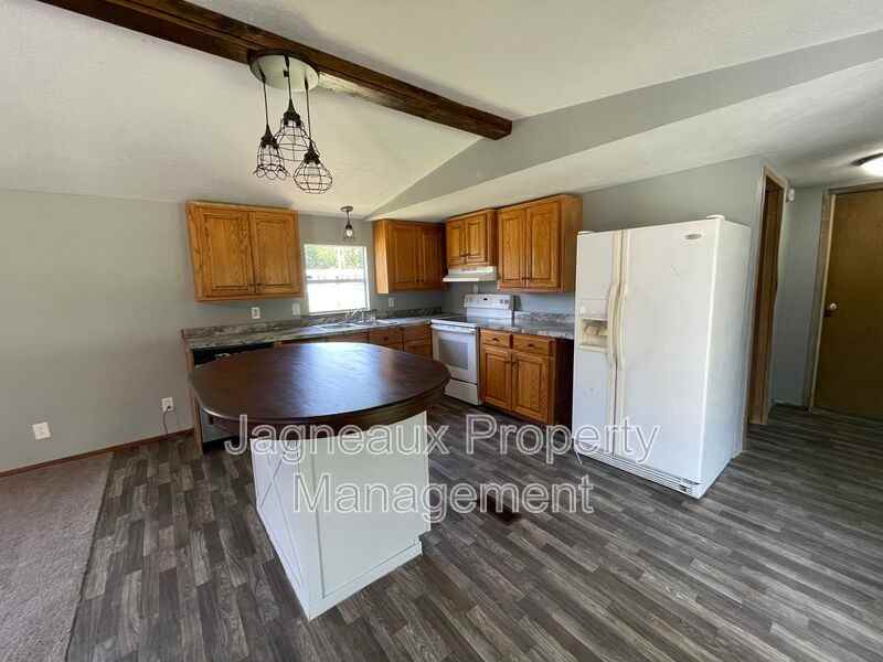 6372 E Myles Ln - Photo 3 of 11