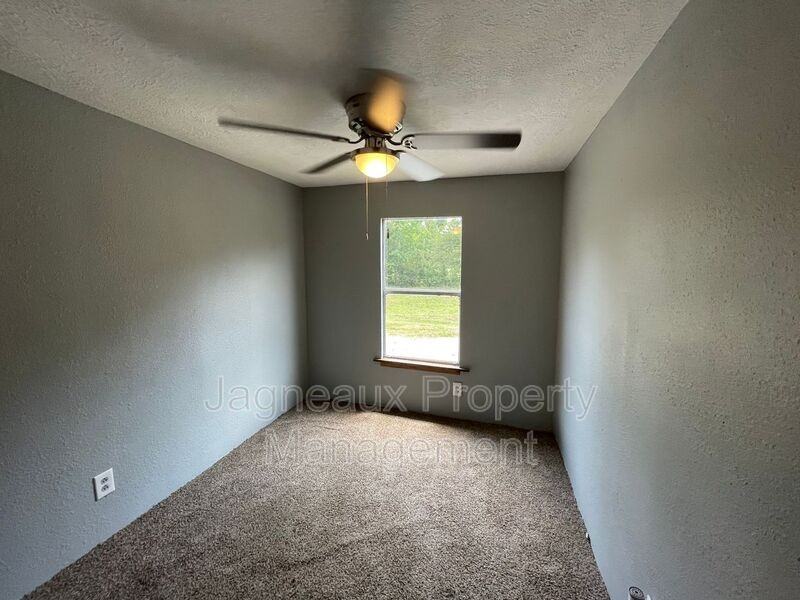 6372 E Myles Ln - Photo 5 of 11