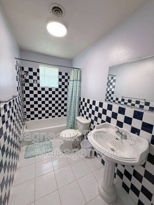 1524 Ruby Ln - Photo 6 of 9