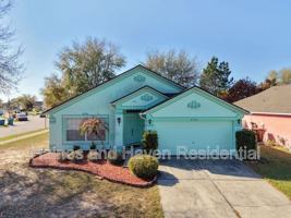 featured image of 990 Kenbar Ave