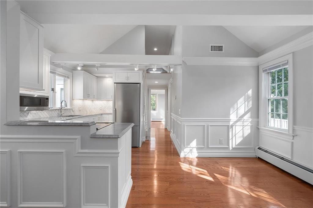 9 Old Jenckes Hill Rd ##3 - Photo 7 of 48