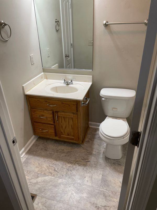 1604 Baucom Dr - Photo 3 of 12