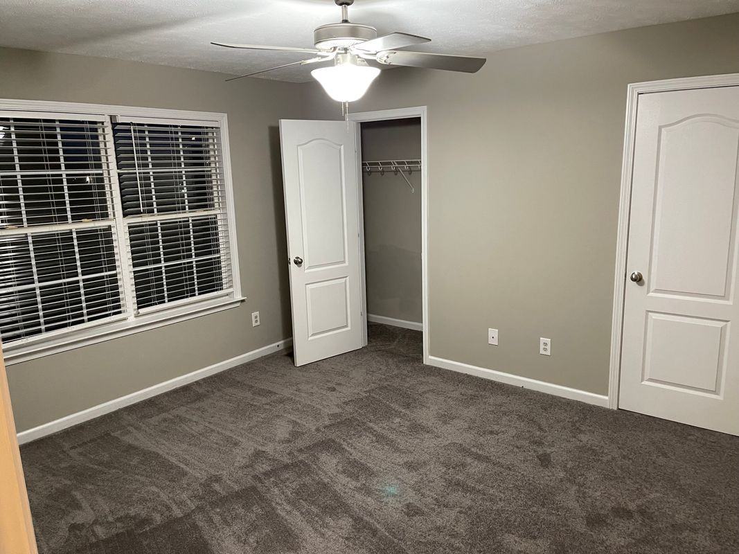 1604 Baucom Dr - Photo 6 of 12