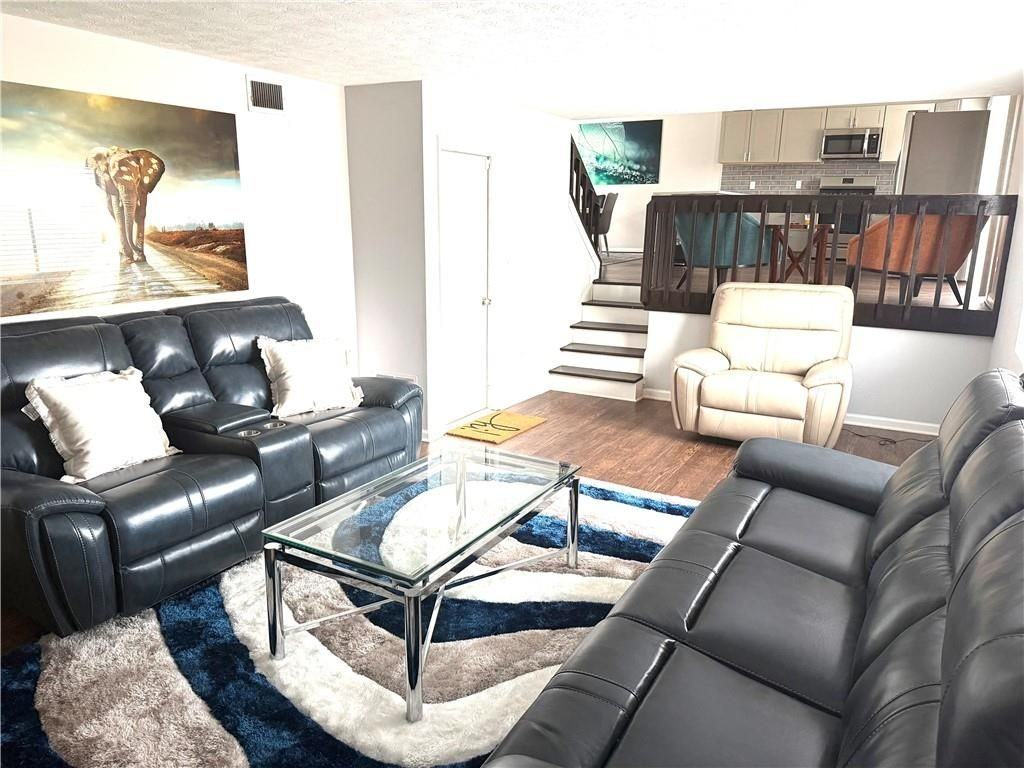 5285 Mainstreet Park Dr - Photo 7 of 24