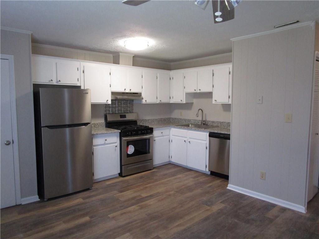 4441 Township Dr - Photo 3 of 15