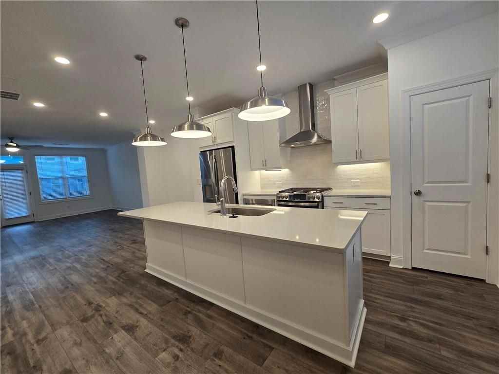 1701 Wellborn Walk - Photo 6 of 30