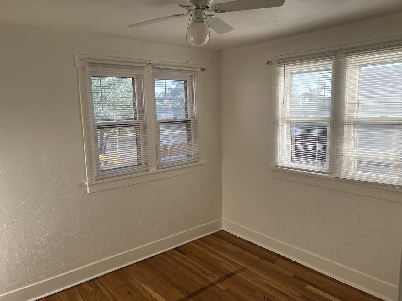 2121 Coal Pl Se - Photo 4 of 18