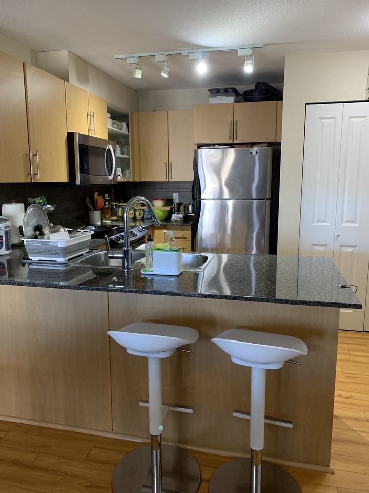 8929 202 St - Photo 2 of 13