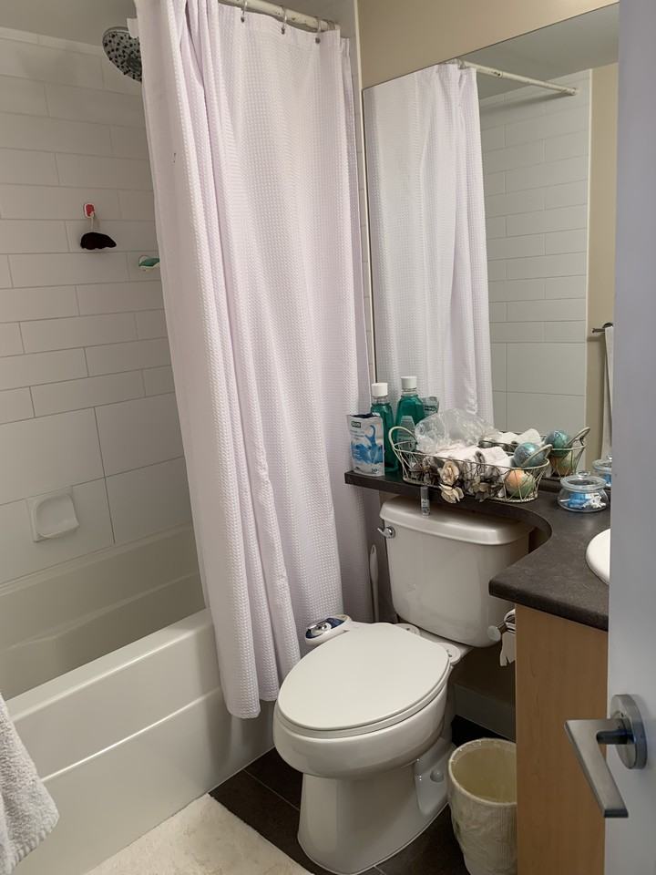 8929 202 St - Photo 4 of 13