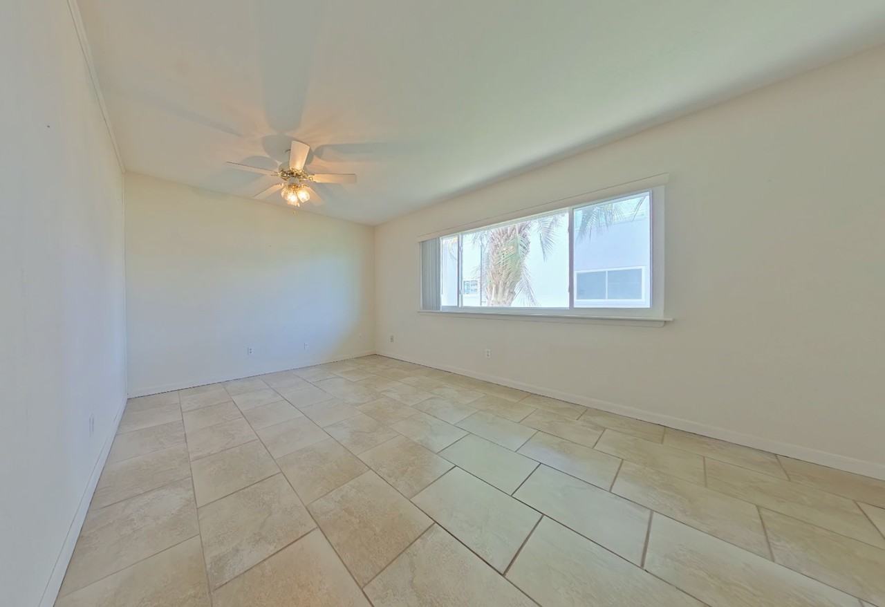 726 Eglin Pkwy Ne #4A - Photo 5 of 16