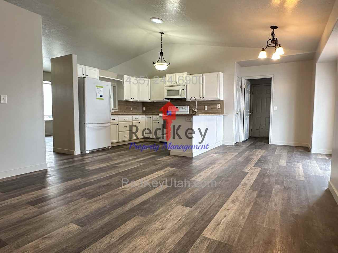 1361 N Aly - Photo 2 of 29