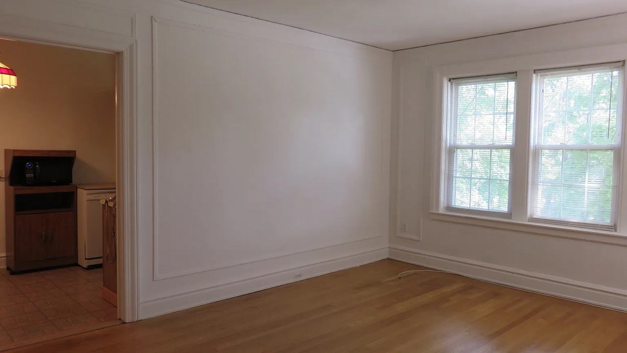 85 N Broadway #23 - Photo 6 of 9