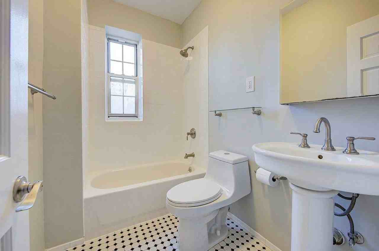 7915 35th Ave #6565 - Photo 6 of 7