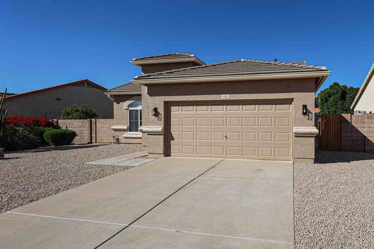 3850 W Park View Ln - Photo 2 of 30