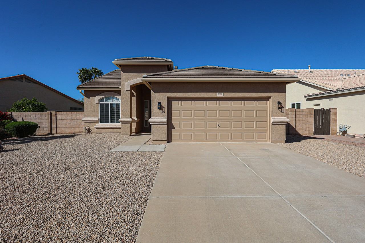 3850 W Park View Ln - Photo 3 of 30