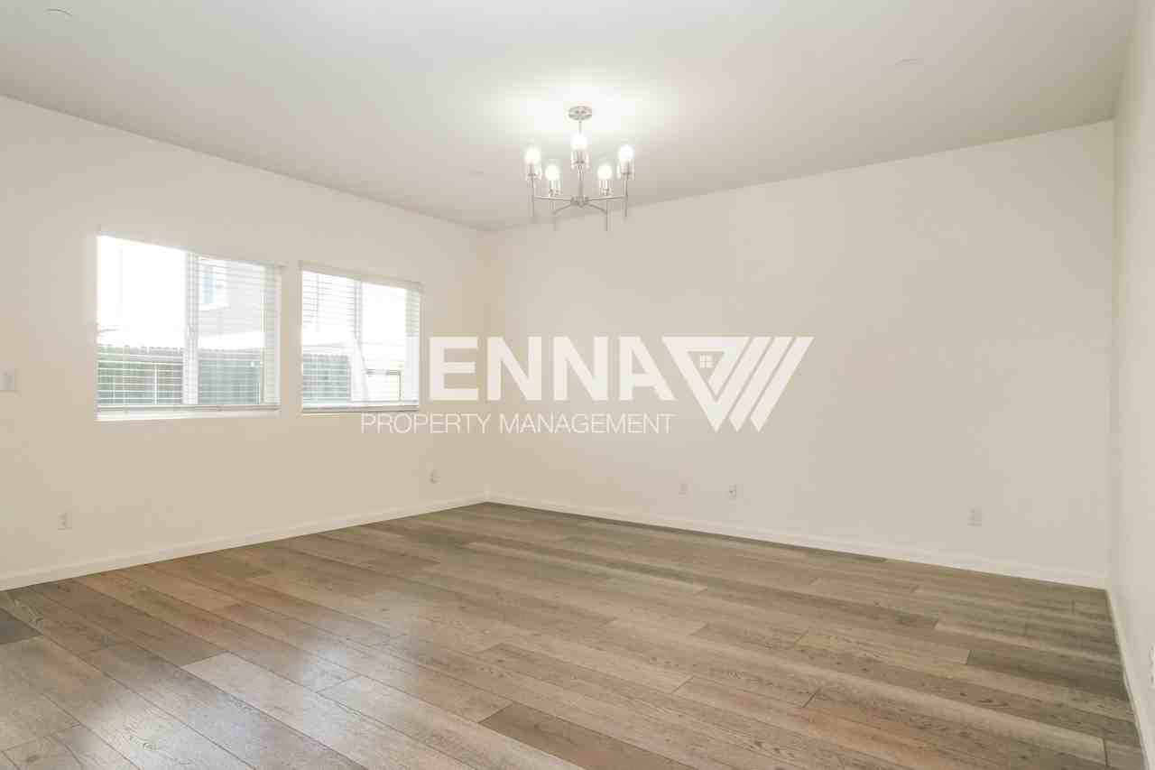 3024 Welton Cir - Photo 3 of 20