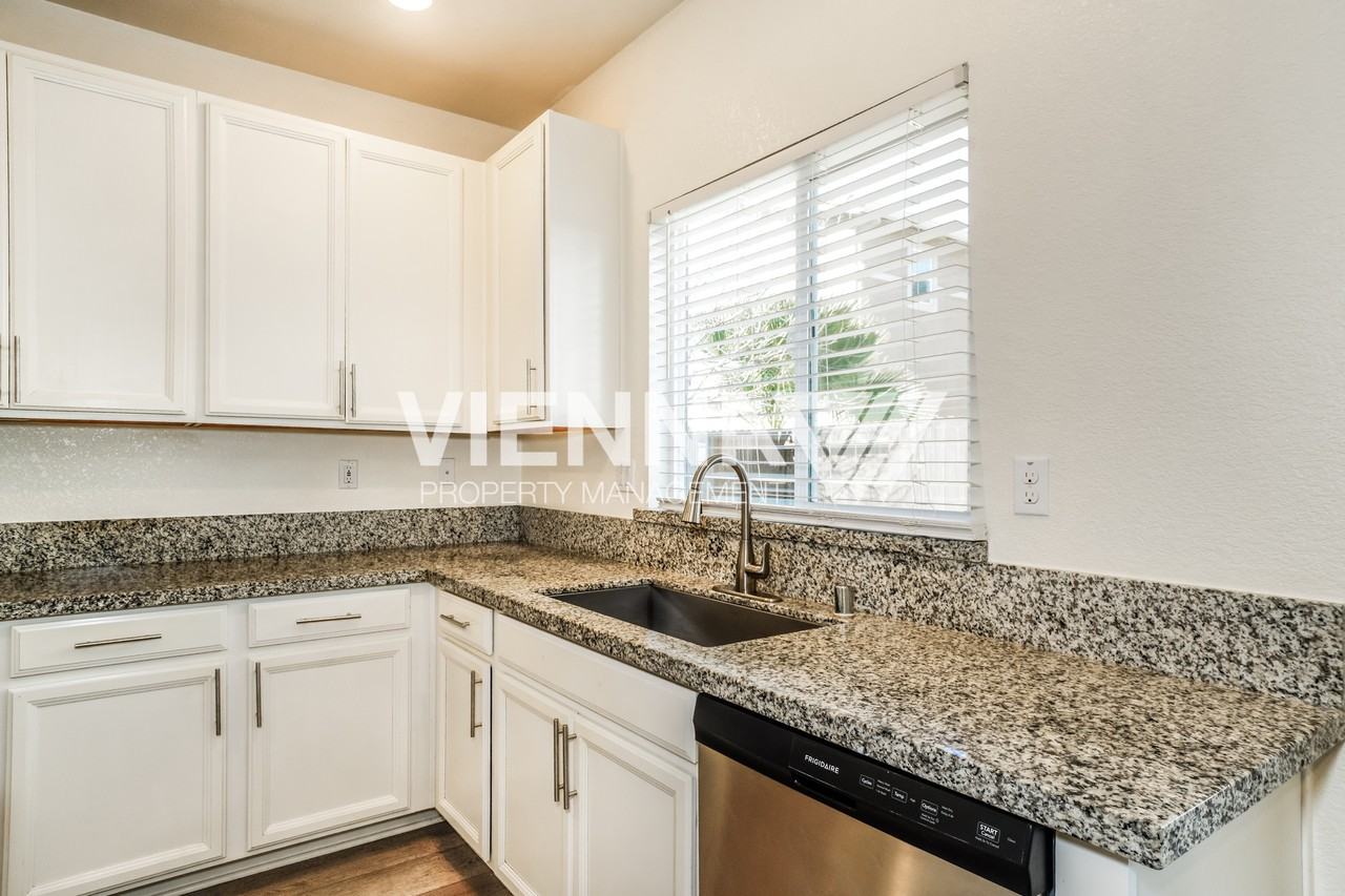 3024 Welton Cir - Photo 5 of 20