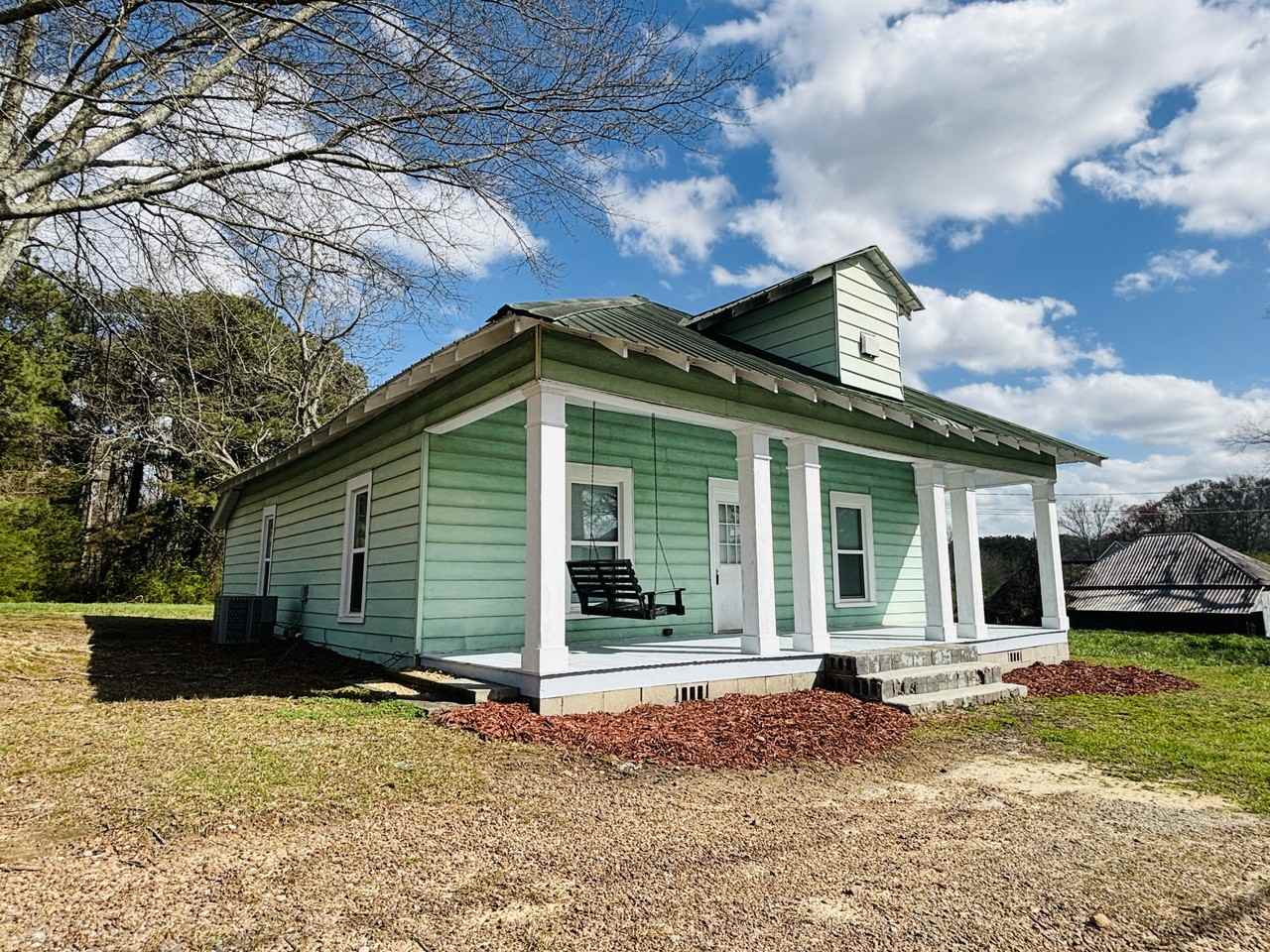 240 Clem Lowell Rd - Photo 3 of 18