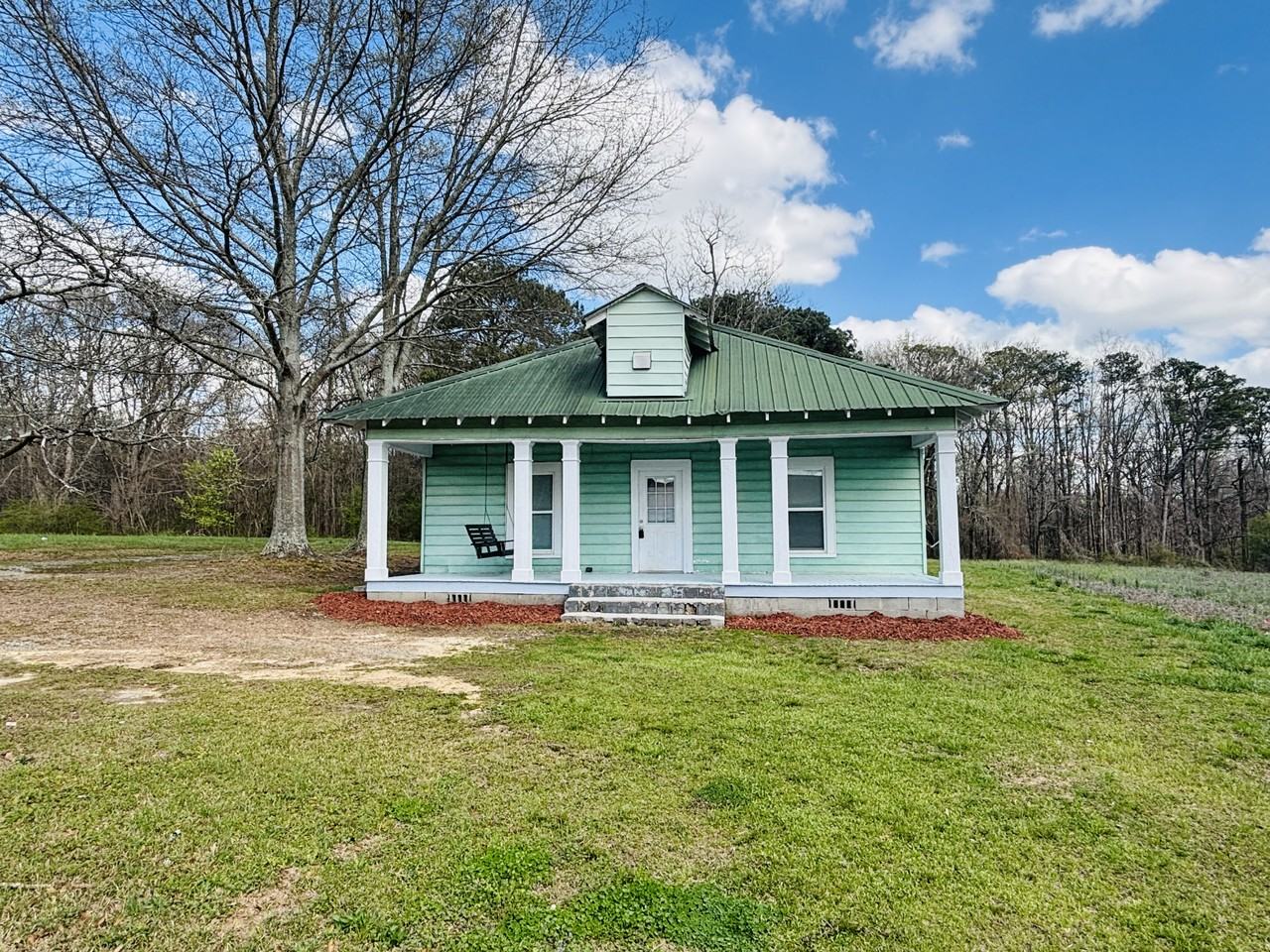 240 Clem Lowell Rd - Photo 4 of 18