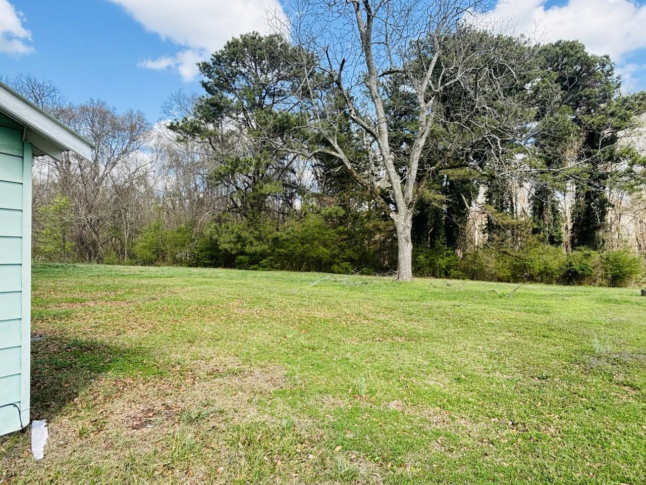 240 Clem Lowell Rd - Photo 7 of 18