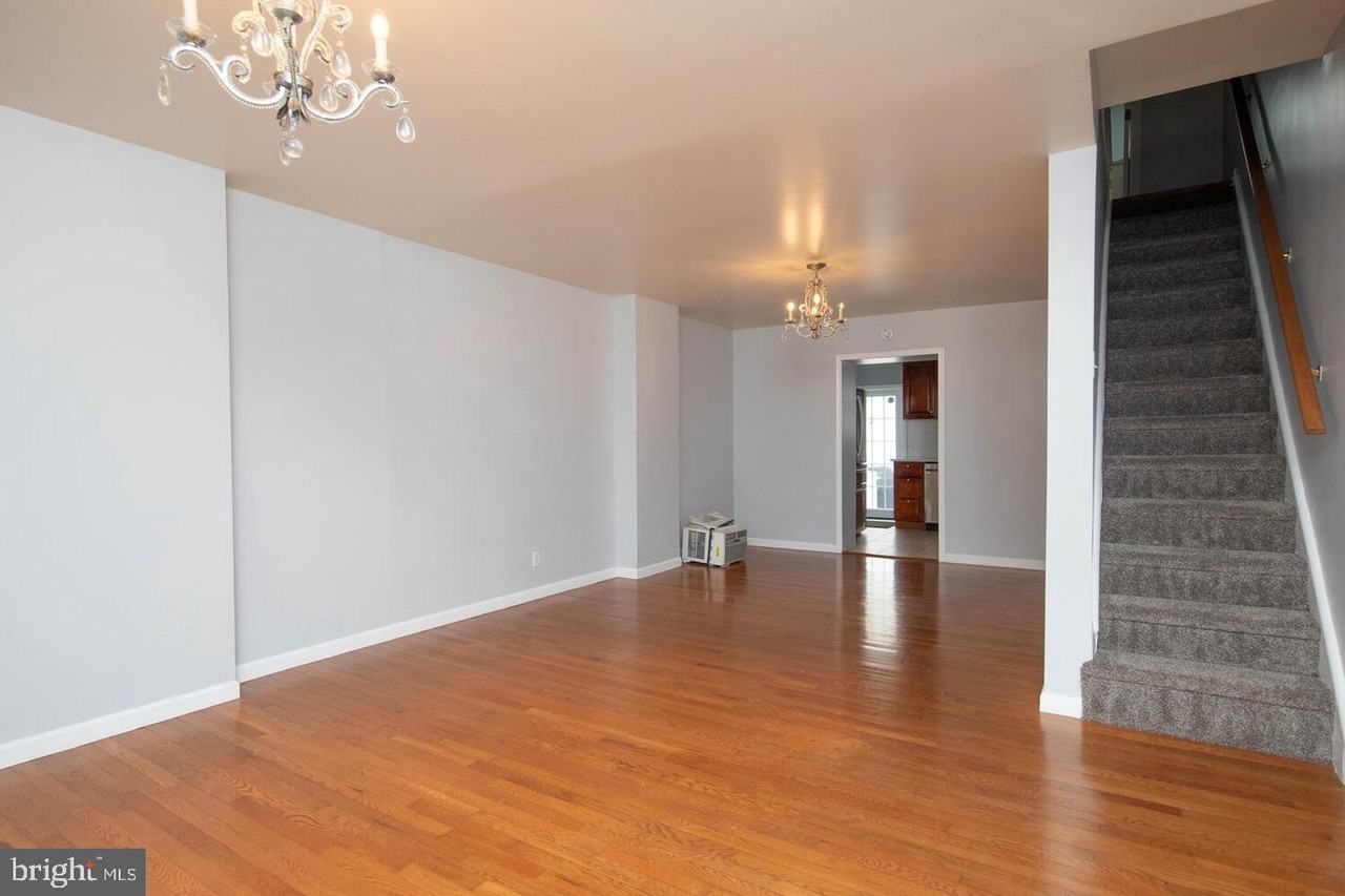 1313 S Howard St - Photo 3 of 27