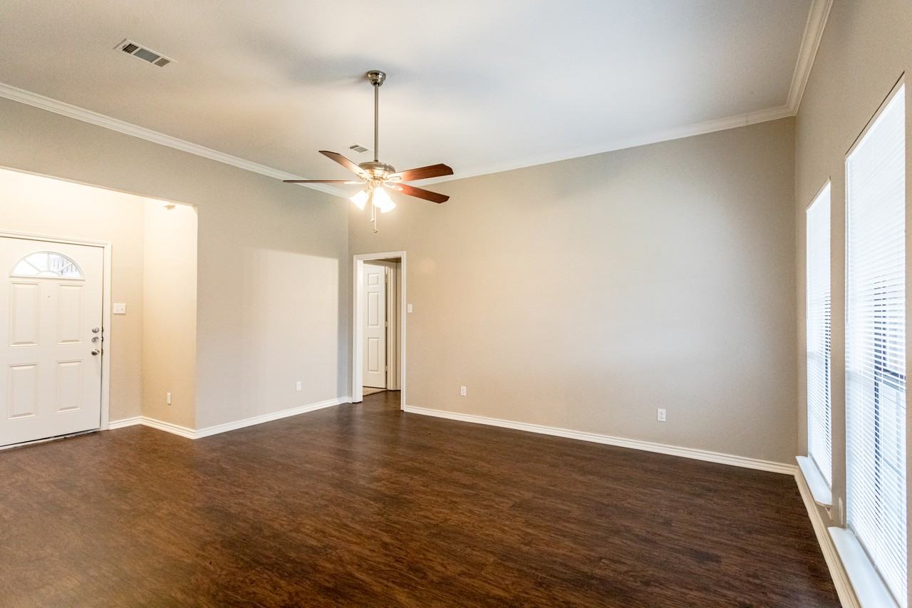 117 Downwood Dr - Photo 6 of 22