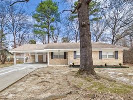 featured image of 5604 Walpole Dr