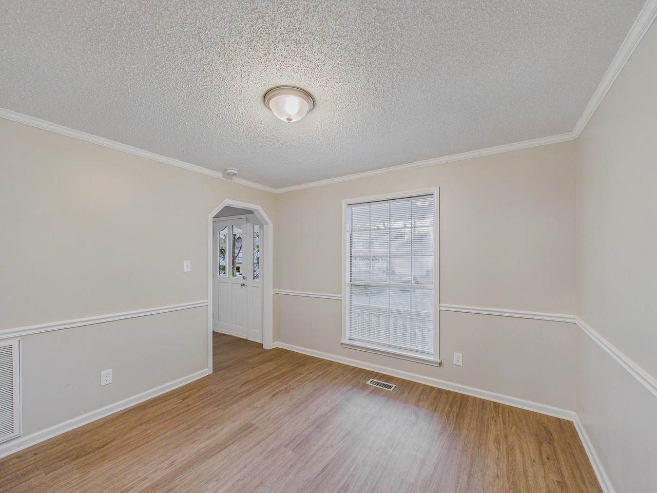 4504 Randolph Rd - Photo 3 of 18