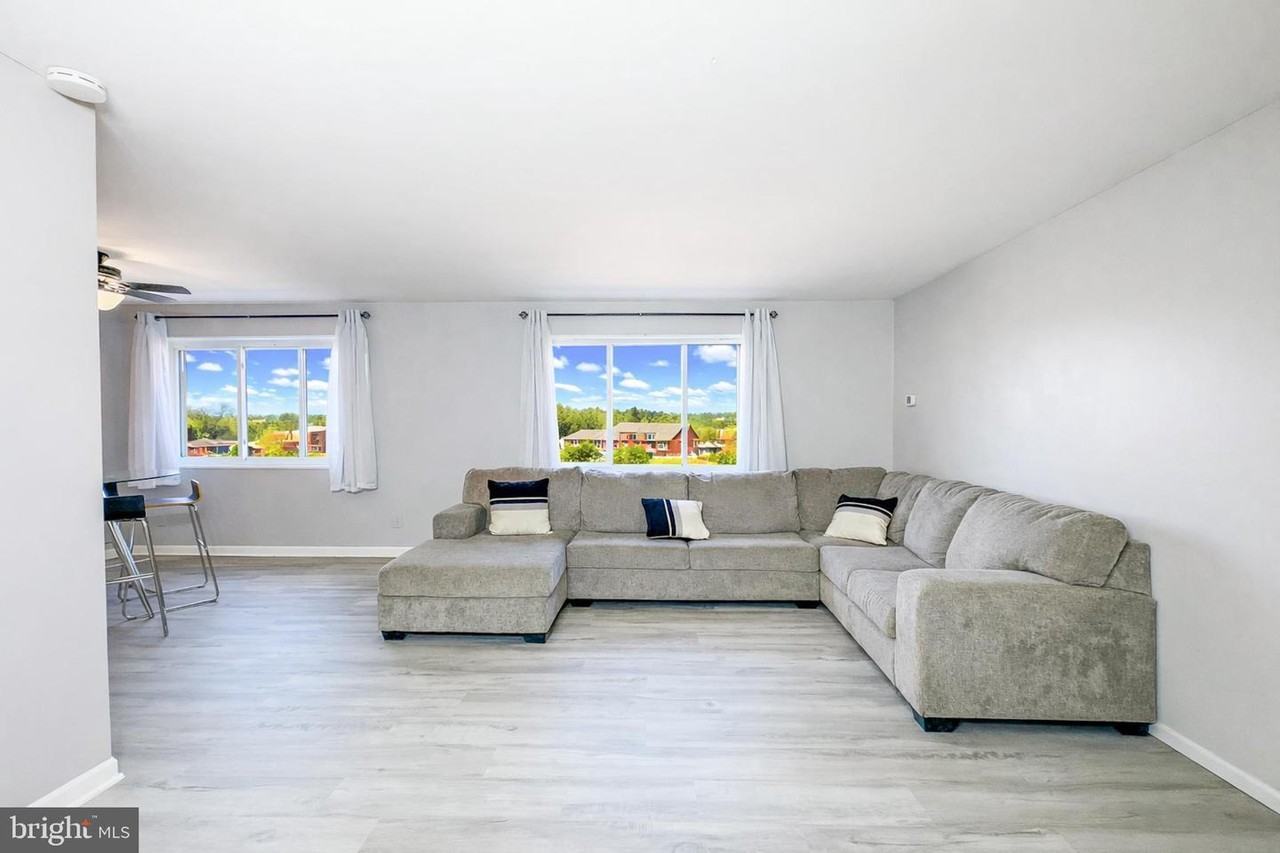 614 Sligo Ave #405 - Photo 6 of 22