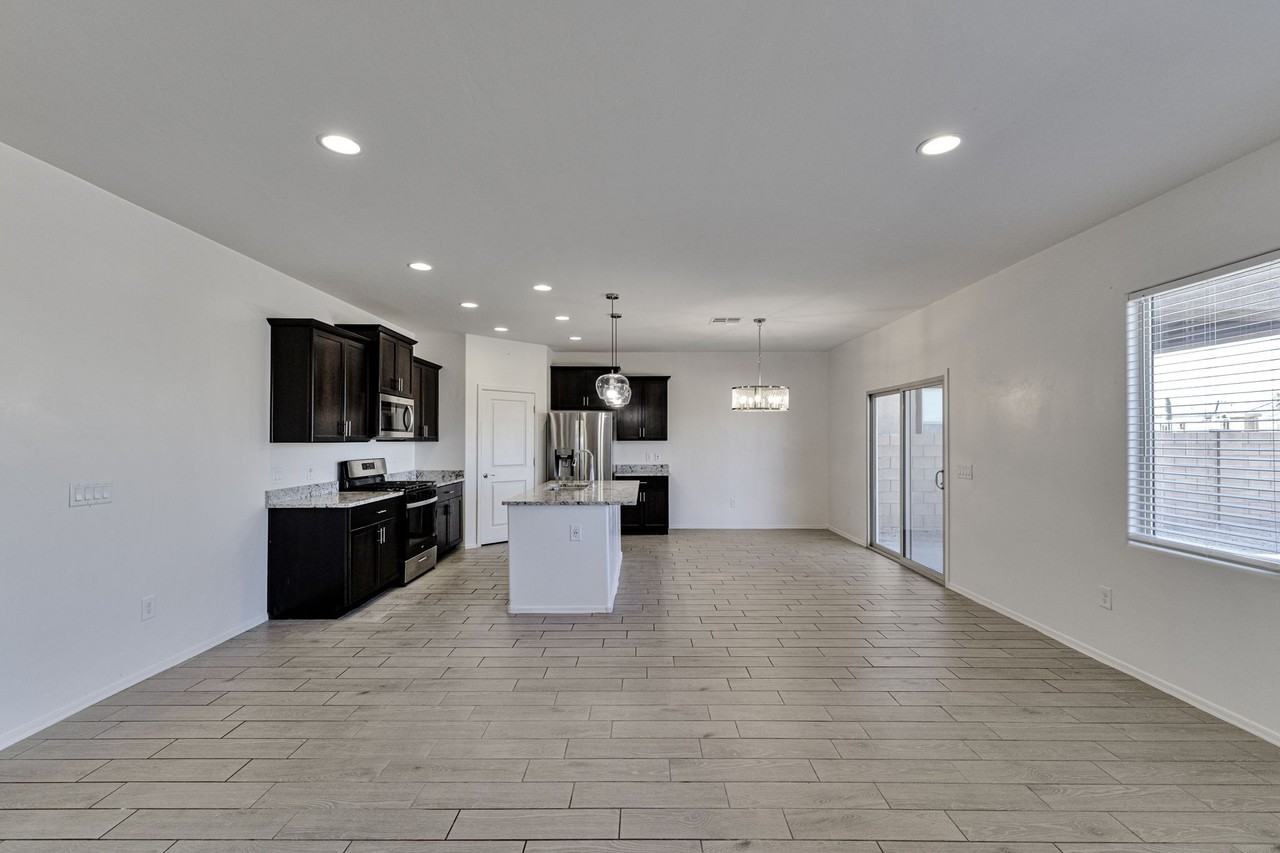 934 W Calle Las Varitas - Photo 2 of 25