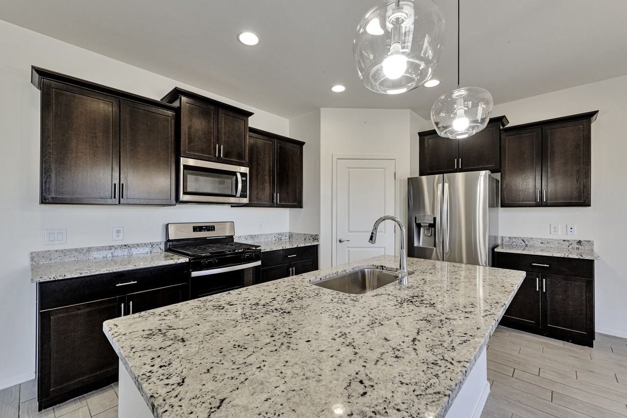 934 W Calle Las Varitas - Photo 7 of 25