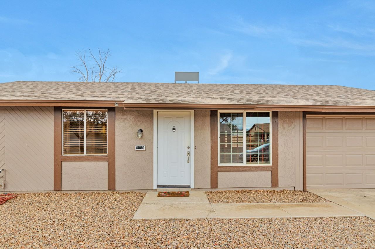 4560 W Jupiter St - Photo 2 of 25