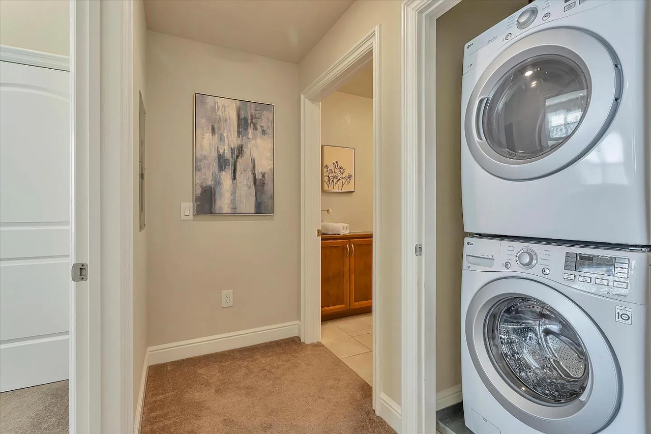 1368 El Camino Real - Photo 4 of 10